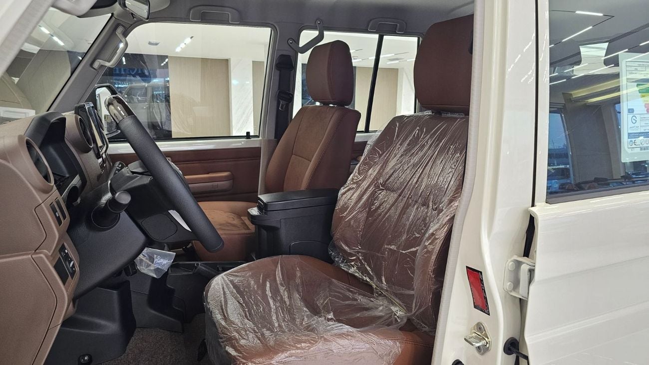 Toyota Land Cruiser 70 HT VXR