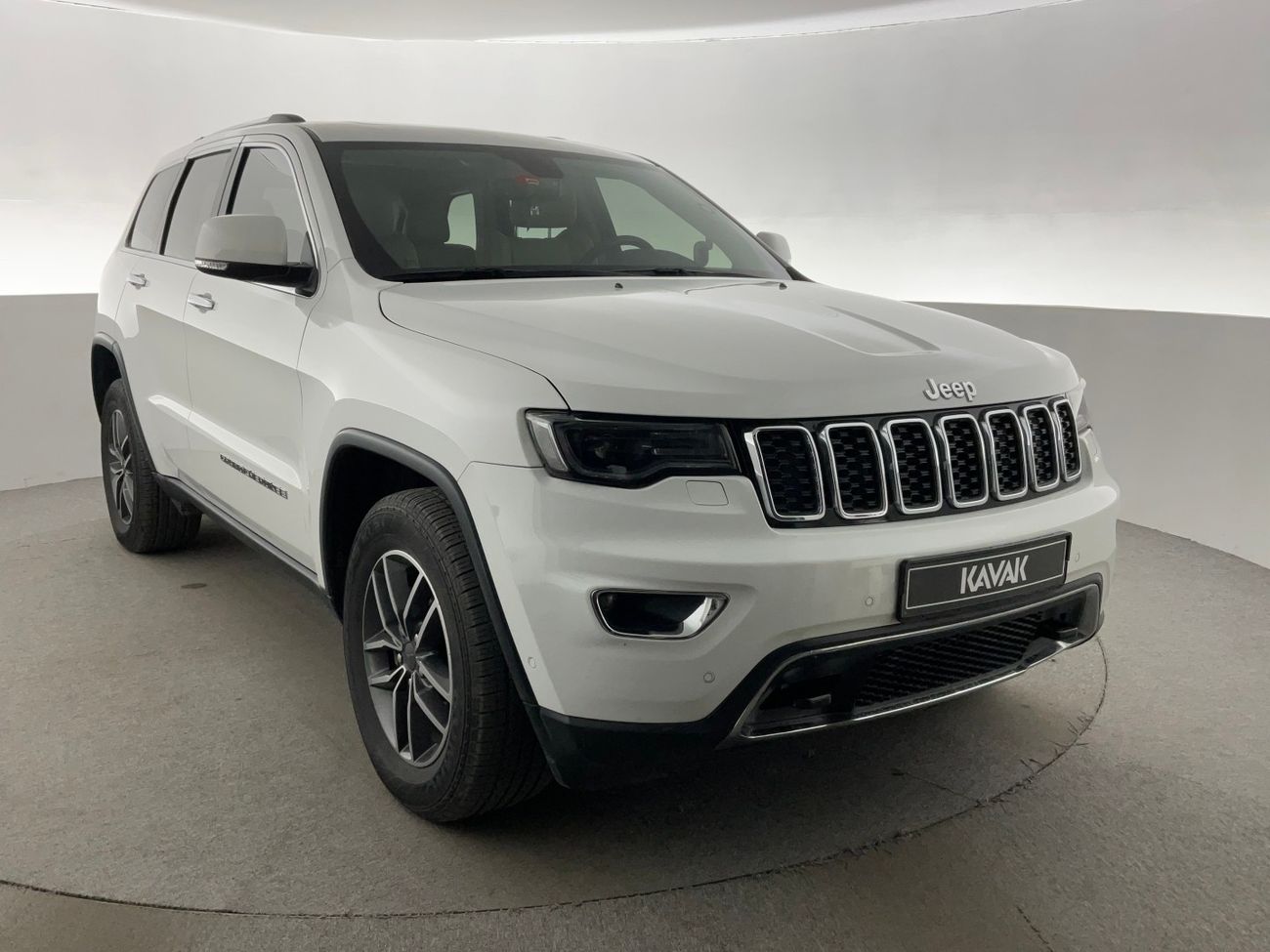 Ford Everest XLT | Guaranteed Warranty | 0 Down Payment