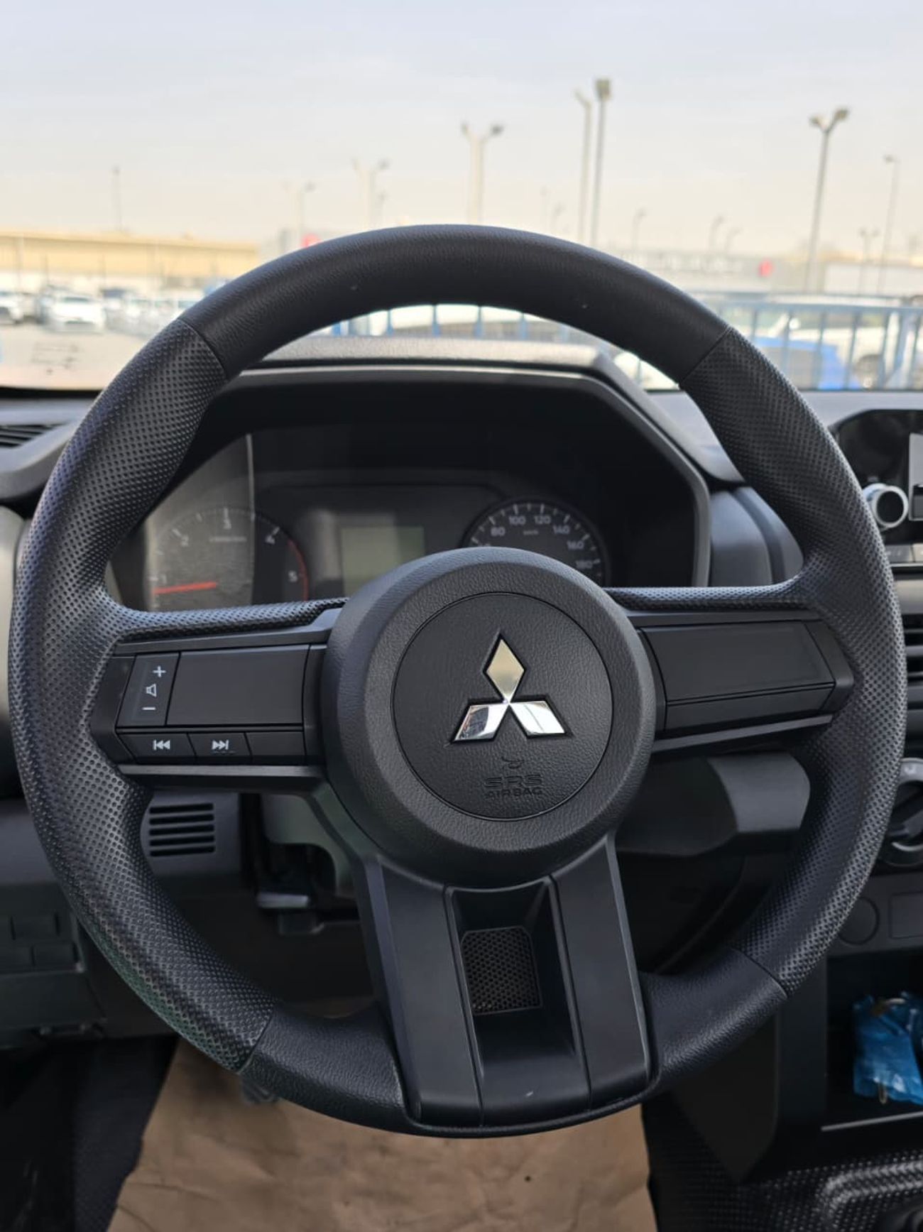 Mitsubishi L200 GL Single Cab Petrol 2.4L