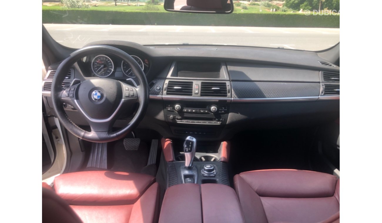 BMW X6 35i Exectutive Bmw x6 model 2012 GCC car prefect condition inside and outside full option sun roof l