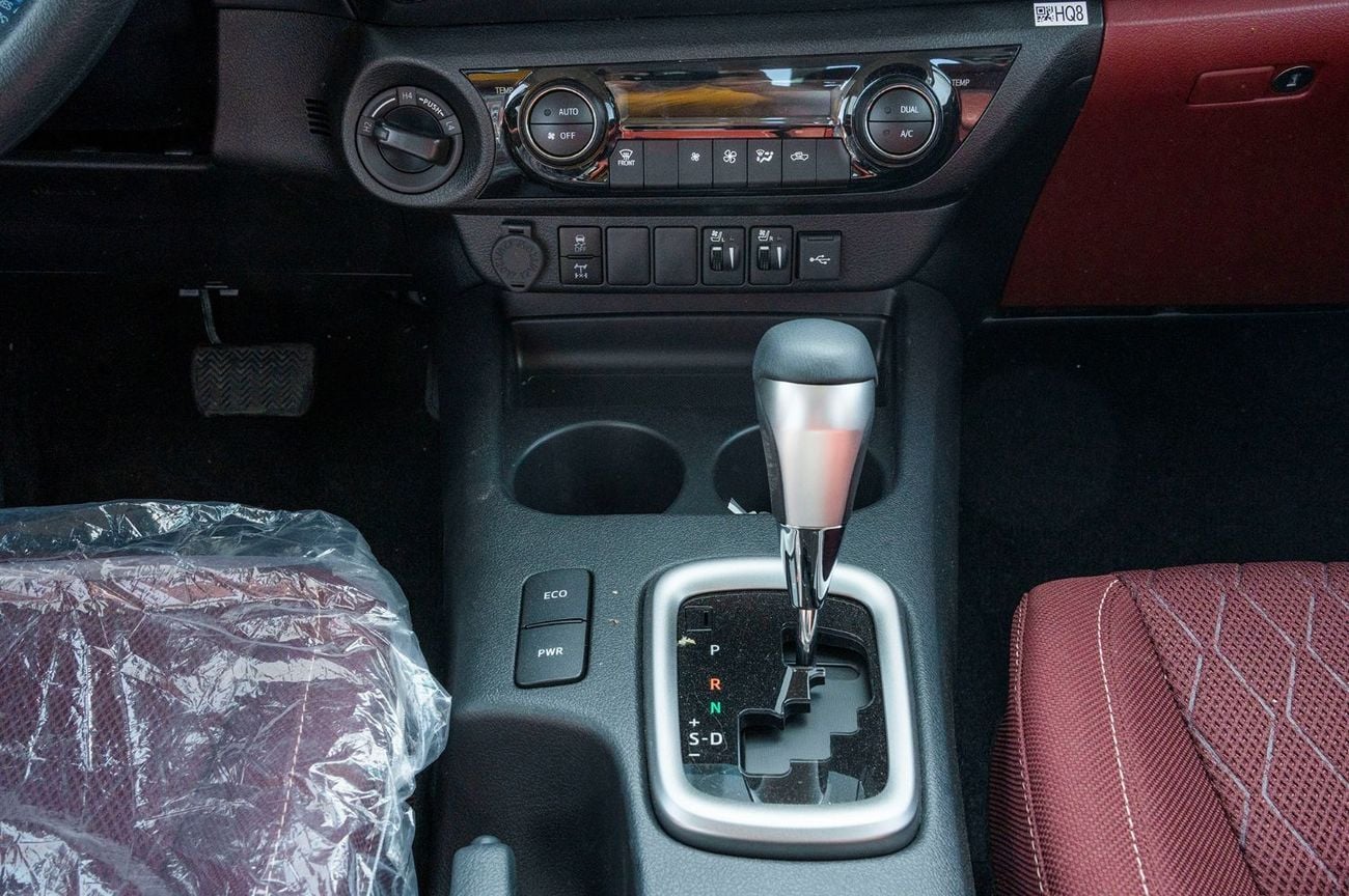 تويوتا هيلوكس 2026 Toyota Hilux DC 2.7L petrol AT