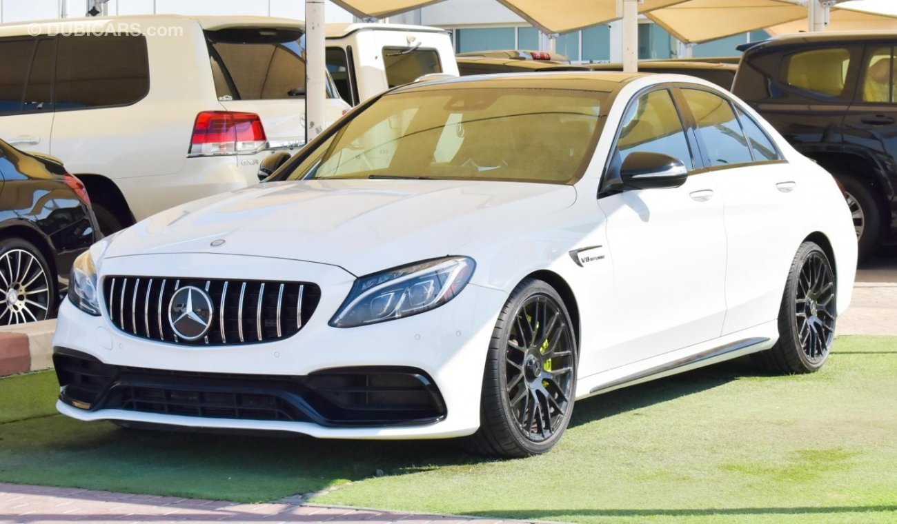 Mercedes-Benz C 63 AMG S V8 Biturbo