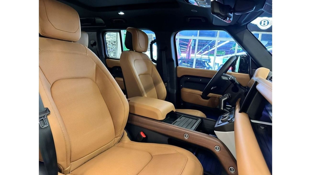 Land Rover Defender Defender HSE P400/22´ ALLOY WHEELS /2024 /GCC / 5 YEARS WARRANTY AND SERVICE