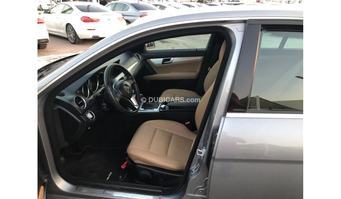 Mercedes-Benz C 350 Mercedes benz C350 model 2012 GCC car prefect condition full option low mileage