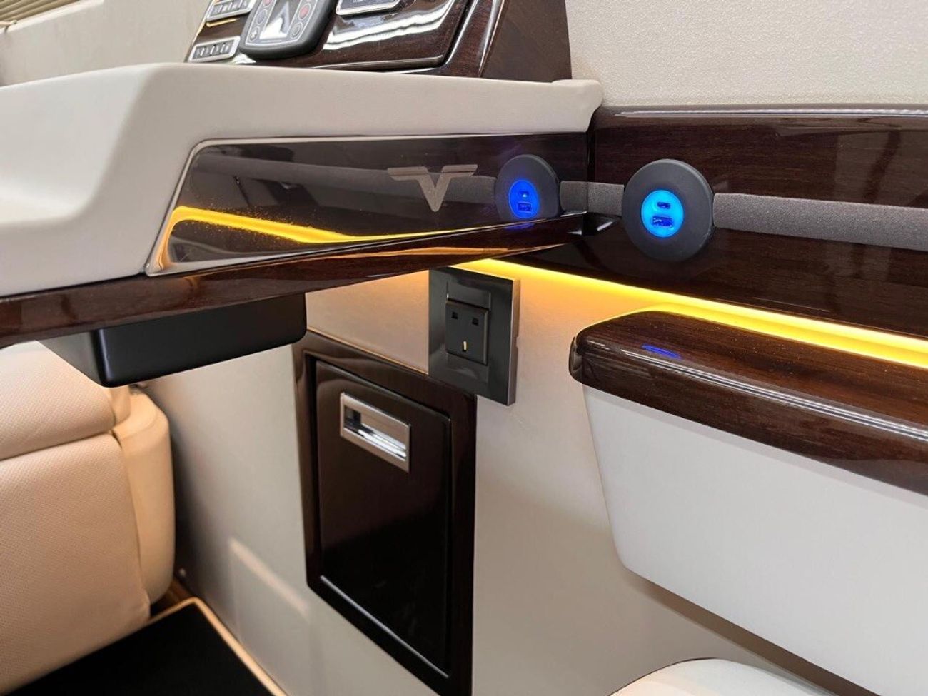 مرسيدس بنز سبرينتر 2024 VVIP MERCEDES SPRINTER with Extra AC, VB Rear Air Suspension and Toilet with Warranty