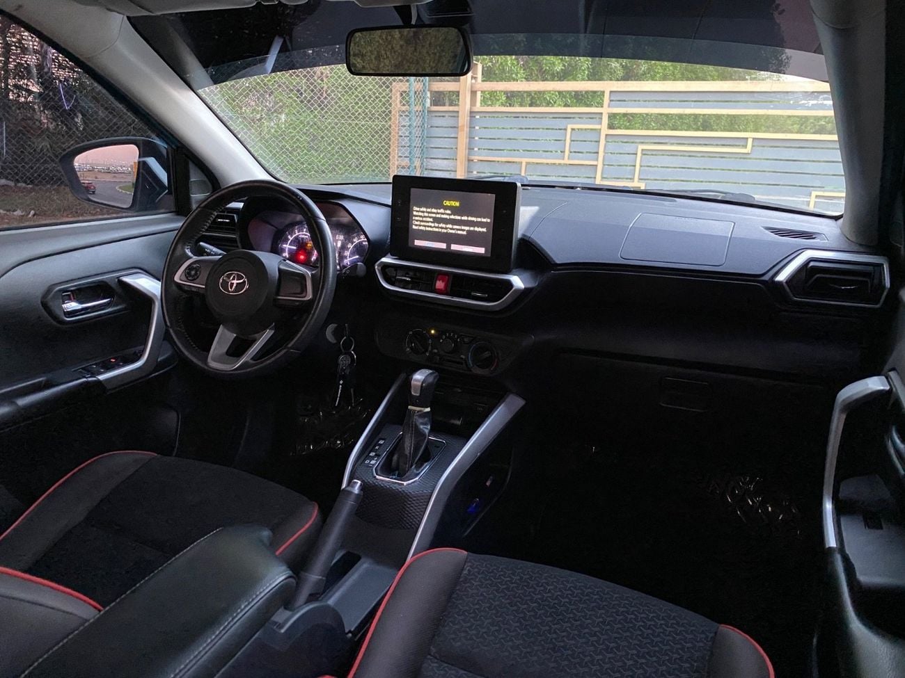 Toyota Raize E