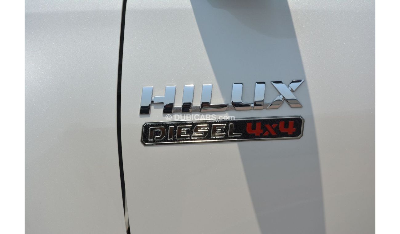 Toyota Hilux TOYOTA HILUX 2.4 L MT FULL OPTION WHITE 2022