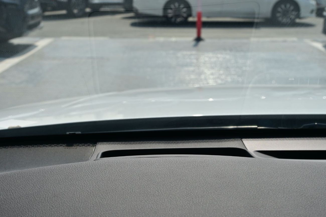 Toyota Camry Toyota Camry Premium 2.5L Hybrid Chinese, Model 2025, Color White