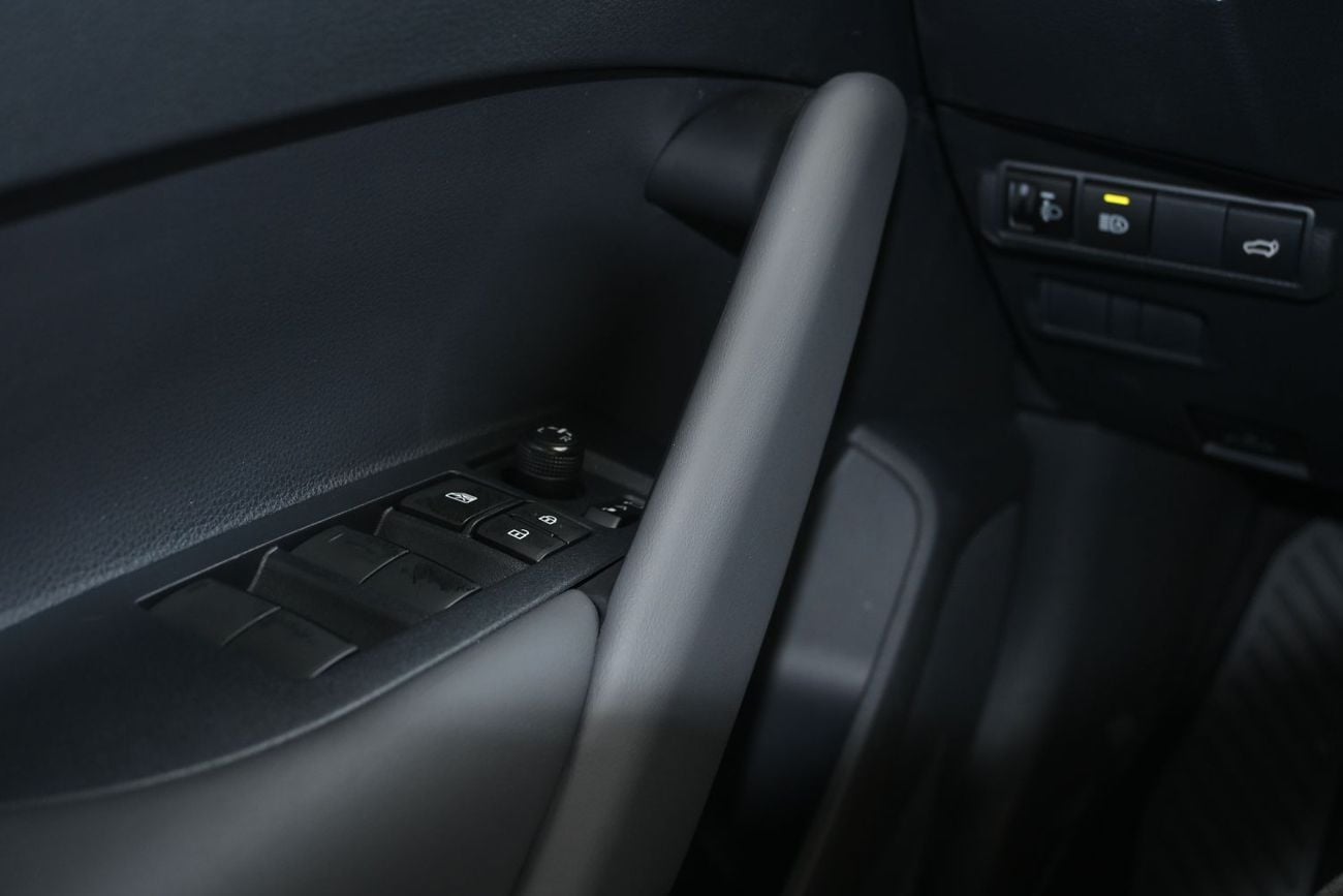 Toyota Frontlander New Facelift Toyota Frontlander, 2.0L Hybrid, Model 2025, Color White