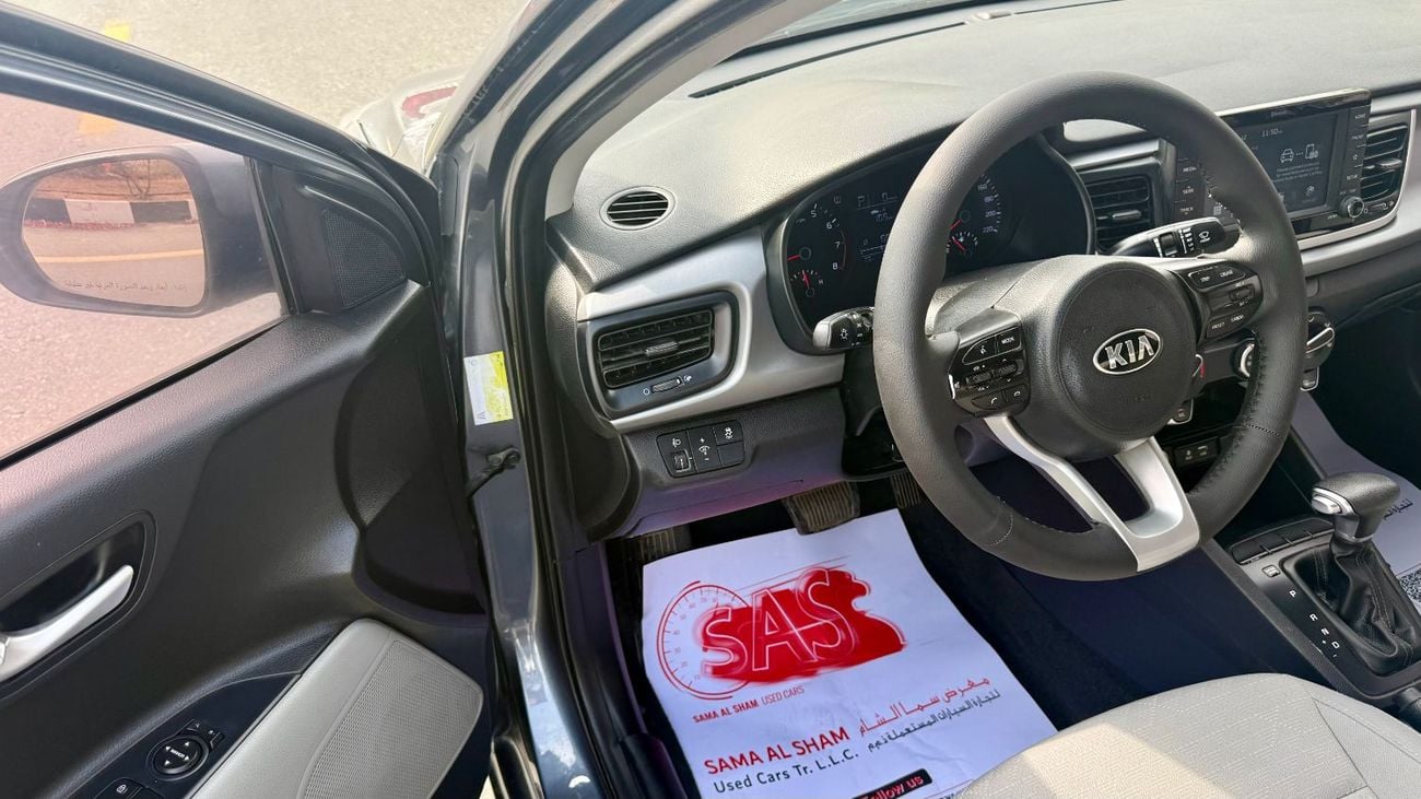 كيا ريو EX 1.4L (107 HP) Sedan