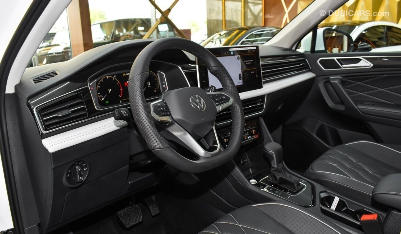 Volkswagen Tiguan VOLKSWAGEN TIGUAN 300 TSI 2WD | 2023