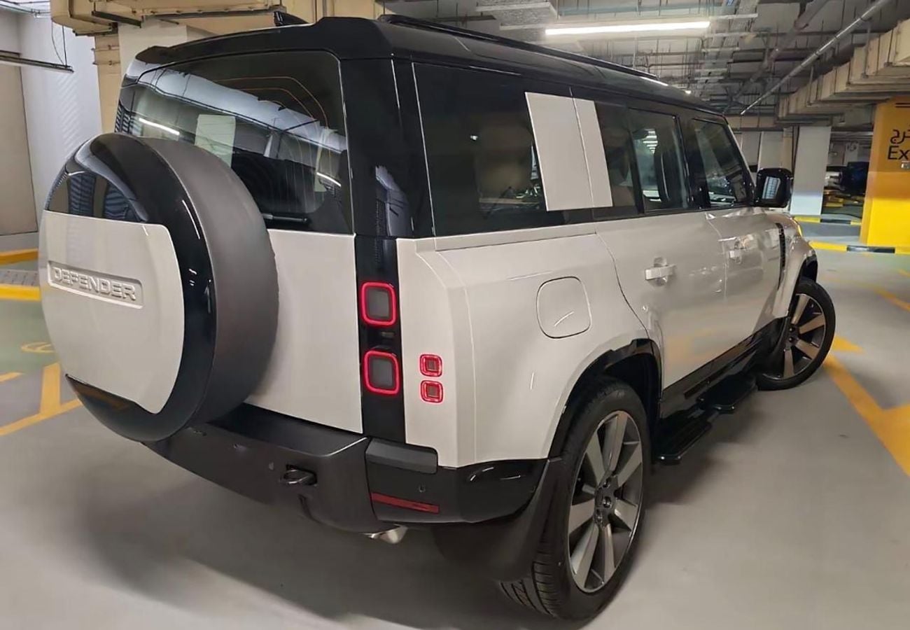 Land Rover Defender 110 X-DYNAMIC HSE P400