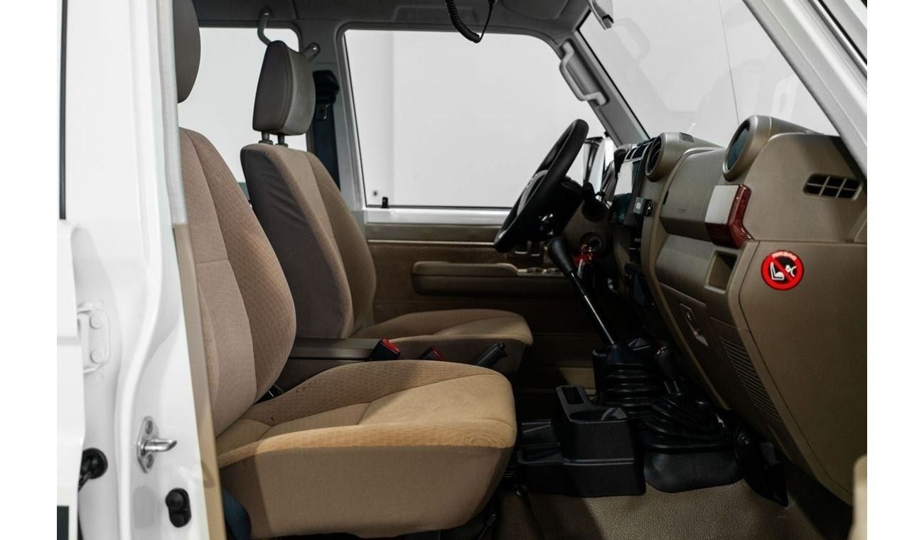 تويوتا لاند كروزر بيك آب Overland / Arctic Trucks Kit