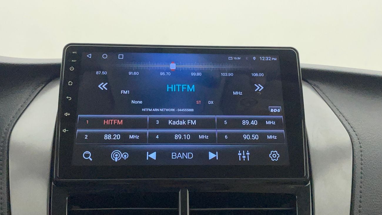 تويوتا يارس 2022 SE | AED 611/Month | 0 DP | 30 Day Return | Warranty | Service History