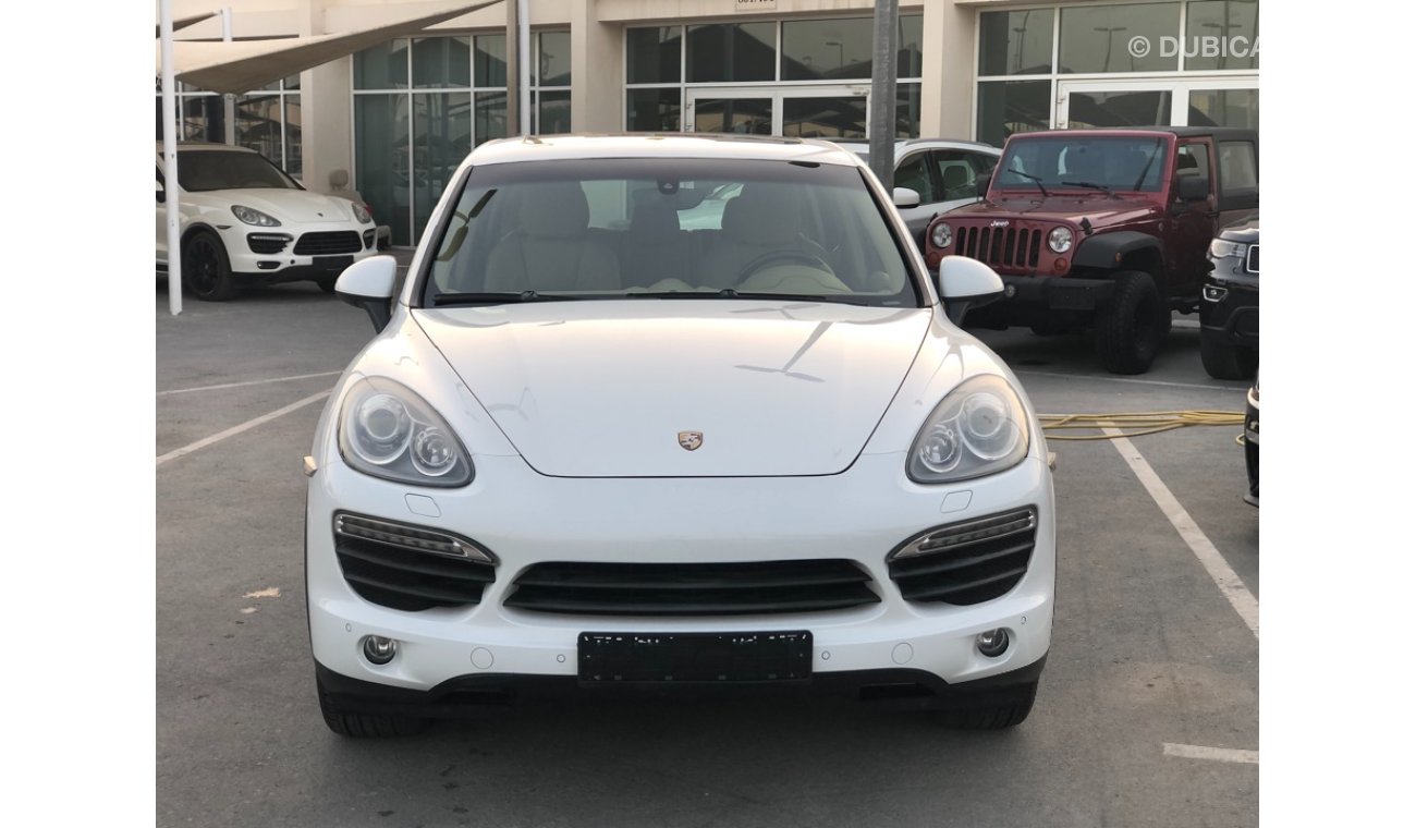 Porsche Cayenne S PORSCHE CAYENNE S MODEL 2014 GCC car perfect condition full option panoramic roof leather seats back