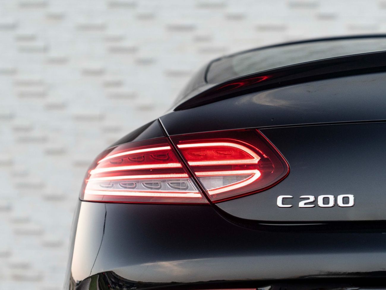 Mercedes-Benz C 200 Premium 2.0L