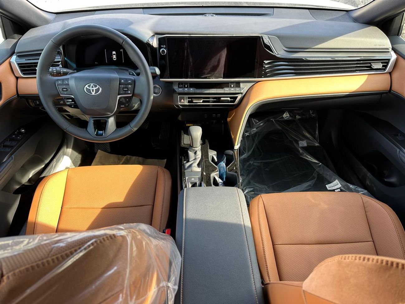 Toyota Camry 2.5 GLE - PETROL - RADAR - JBL- ELECTRIC SEAT - MONITOR - MODEL 2026