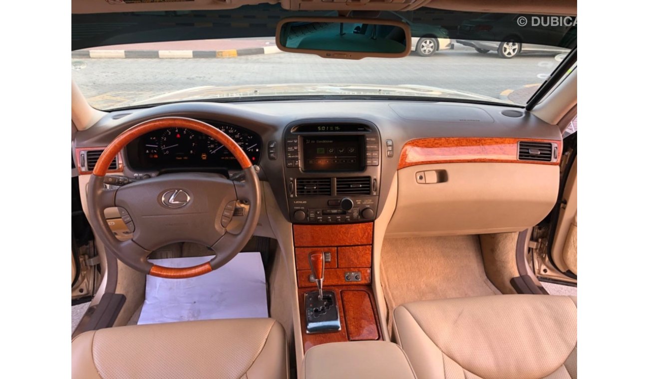 لكزس LS 430 لكزس 430 وارد 2004 نظيف لايعاني من اي مشاكل