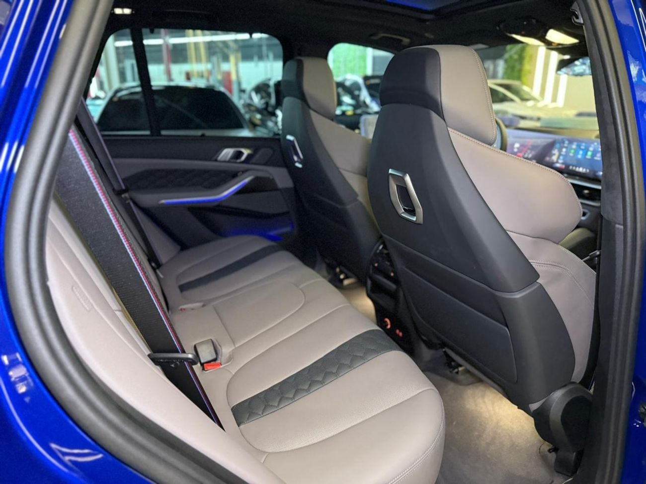 BMW X5M Competition 4.4L 2025 BMW X5M Competition - 2 Years Full Warranty Included - Brand New condition