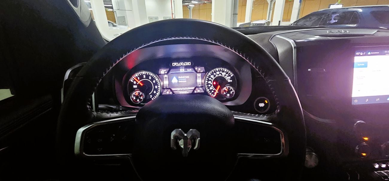 رام 1500 Laramie 5.7L V8  etorque sports