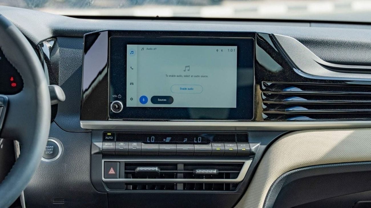 Toyota Camry 2025 Toyota Camry LE facelift 2.5L Petrol AT with Sunroof - GCC (Export price)