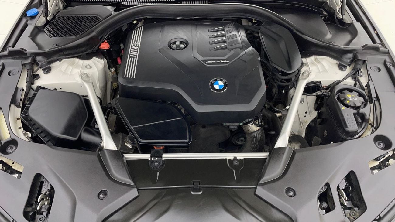 بي أم دبليو 520i 2L 2023 | 0 DP | 1854/Month | 30 Day Return | Service History