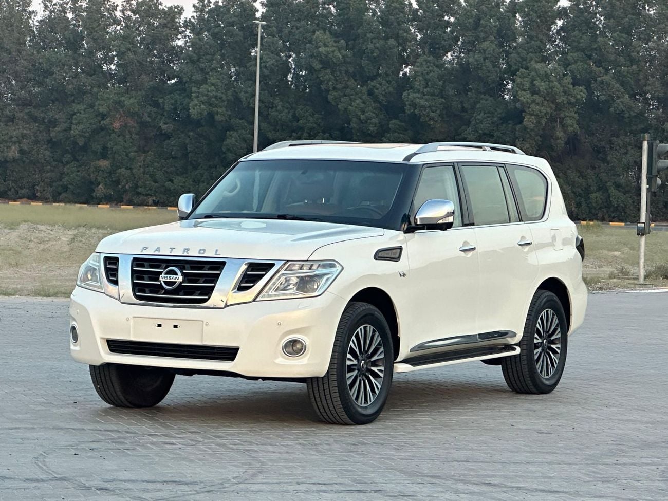 نيسان باترول LE Platinum City 5.6L