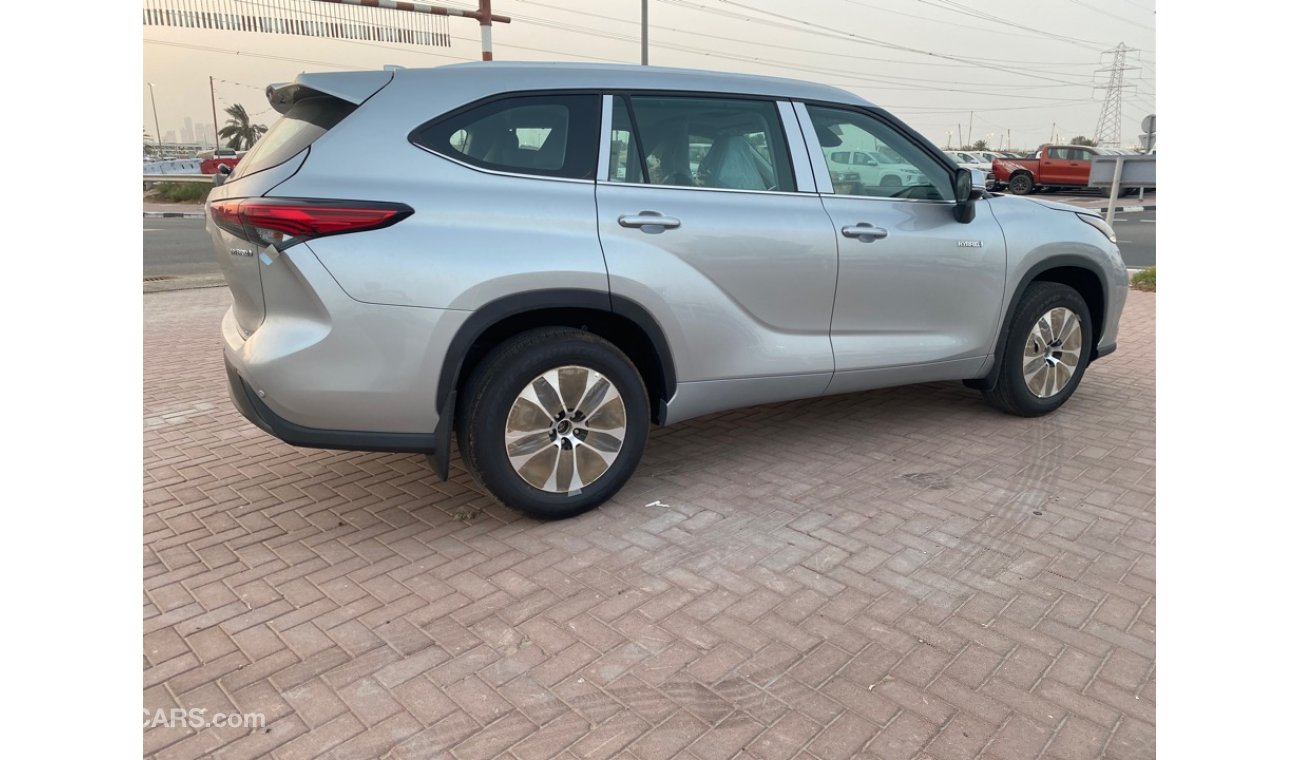 تويوتا هايلاندر 2022 2.5L PETROL GLE HYBRID 4x4 FOR EXPORT