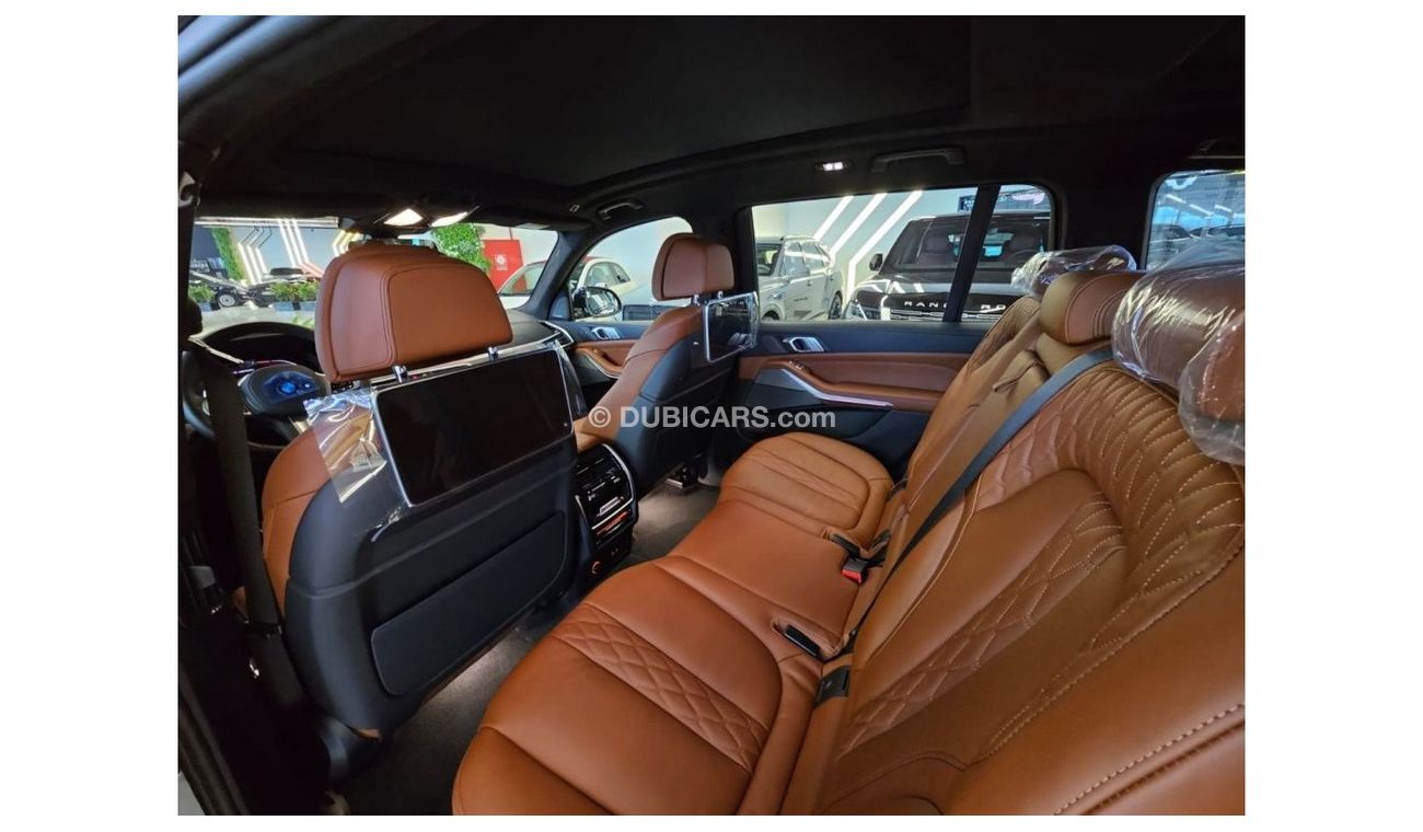 BMW X7 M50i Luxury BMW X7 50i Mkit/2022 /2 Years Warranty/Brand New