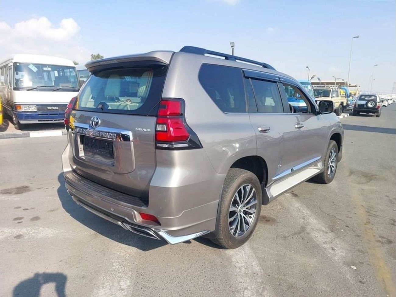 Toyota Prado TOYOTA LAND CRUISER PRADO (KAKADU) RIGHT HAND DRIVE 2.8 L DIESEL AUTOMATIC(PM49364)