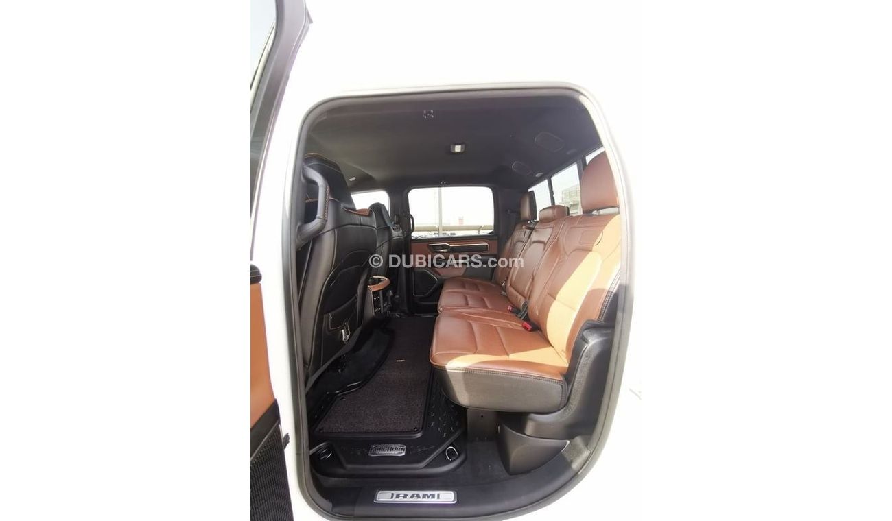 رام 5500 Dodge RAM Longhorn - 2022 - White