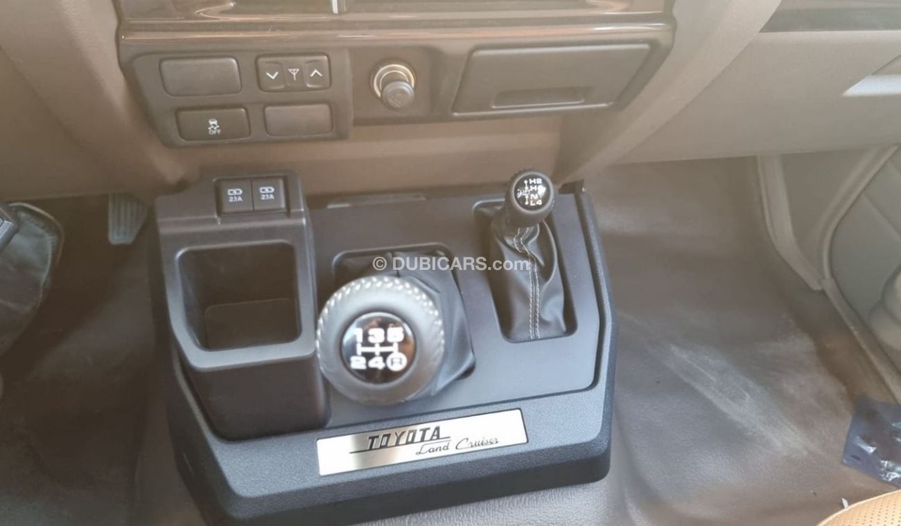 تويوتا لاند كروزر بيك آب TOYOTA LC 79 DC 4.5 V8 Anniversary specs