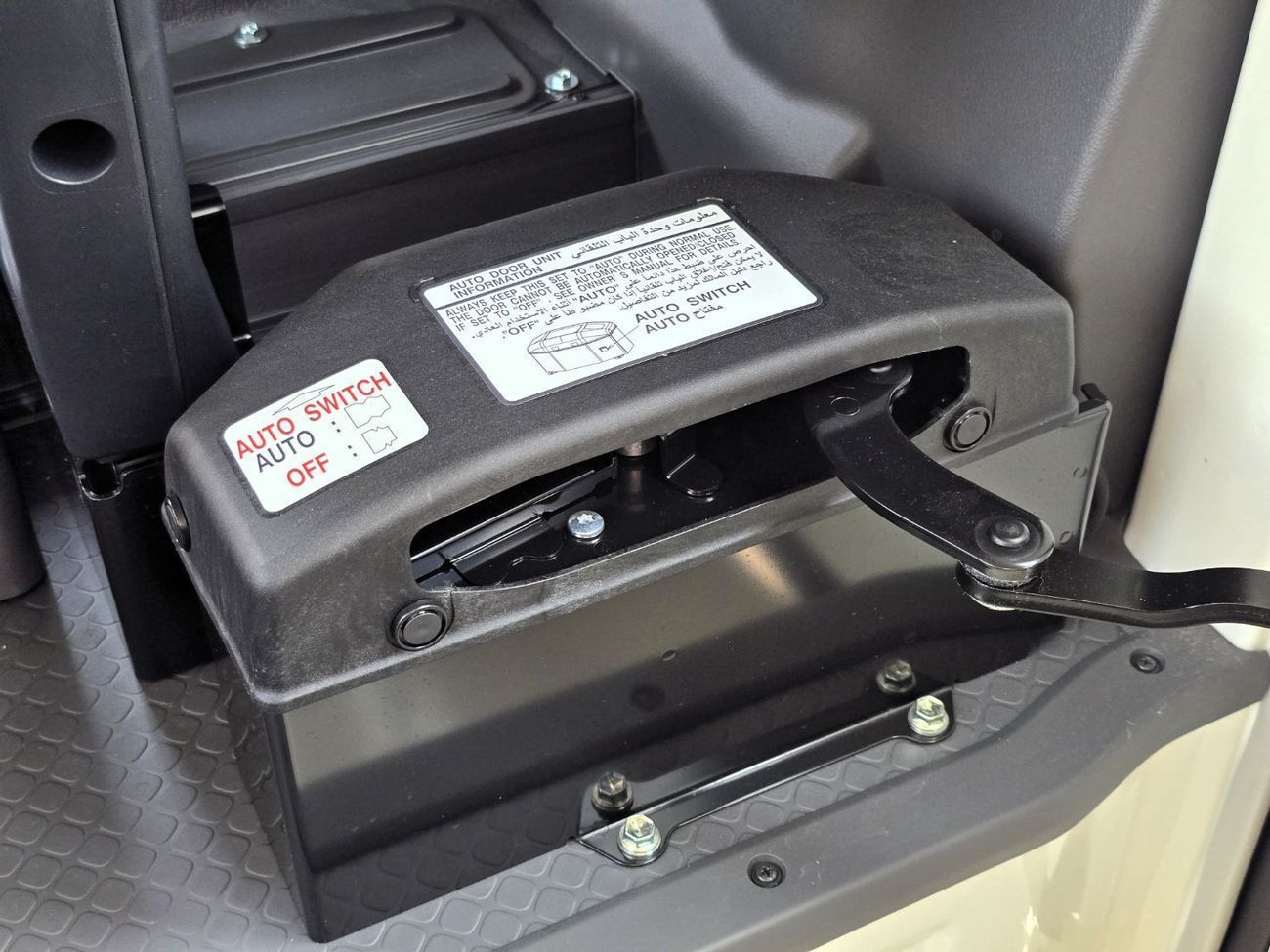 تويوتا كوستر AL FUTAIM - TOYOTA COASTER DIESEL 4.0 MT - AUTO DOOR - 23 SEATER -  2026 MODEL