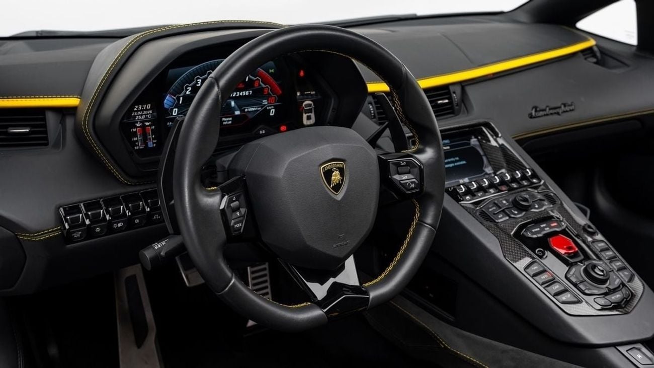 Lamborghini Aventador S Roadster - 2018 - Euro Specs
