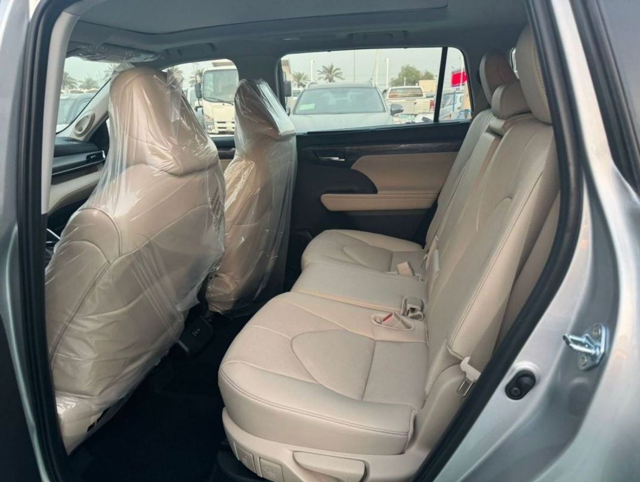 تويوتا هايلاندر 2.5L HYBRID JBL HUD LIMITED 2025