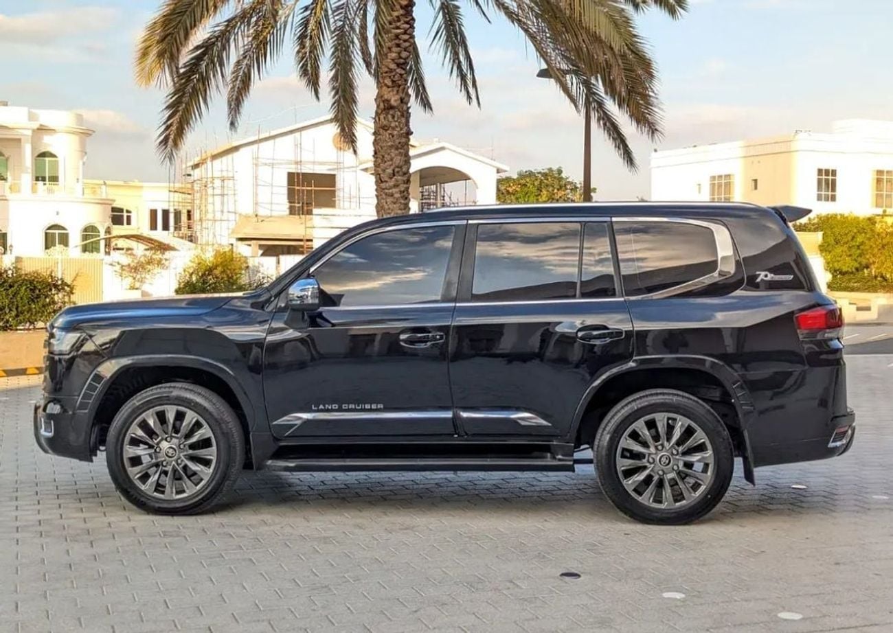 تويوتا لاند كروزر Toyota landcruise 2008 Model Facelifte 2025 GXR 4.0L V6 petrol Engine Colour Black  push start Trans