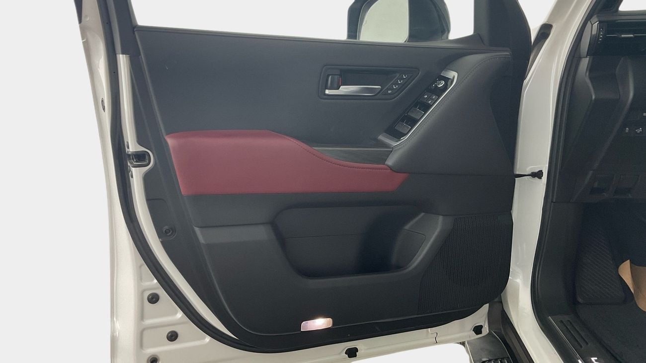 تويوتا لاند كروزر GR - Sport | شامل الضمان | 0 ﺪﻔﻋﺓ ﺃﻮﻟﻯ