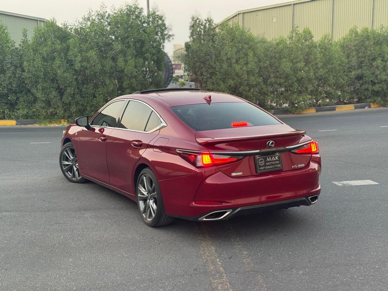 لكزس ES 350 F-SPORT / V6 3.5L / RADAR / ROAD ASSIST / WIRELESS CHARGER / DRIVE MODES S, S+