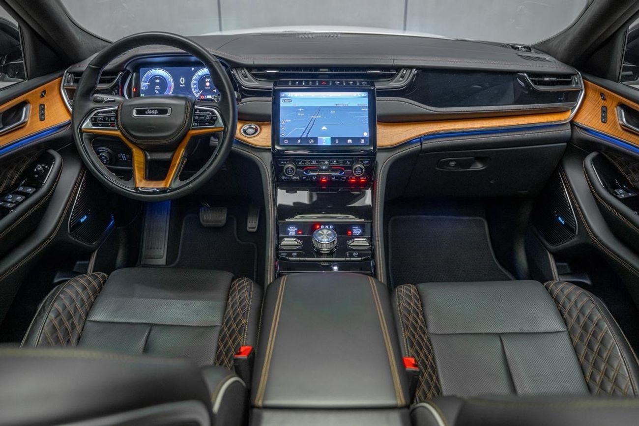 Jeep Grand Cherokee Summit Reserve 5.7L