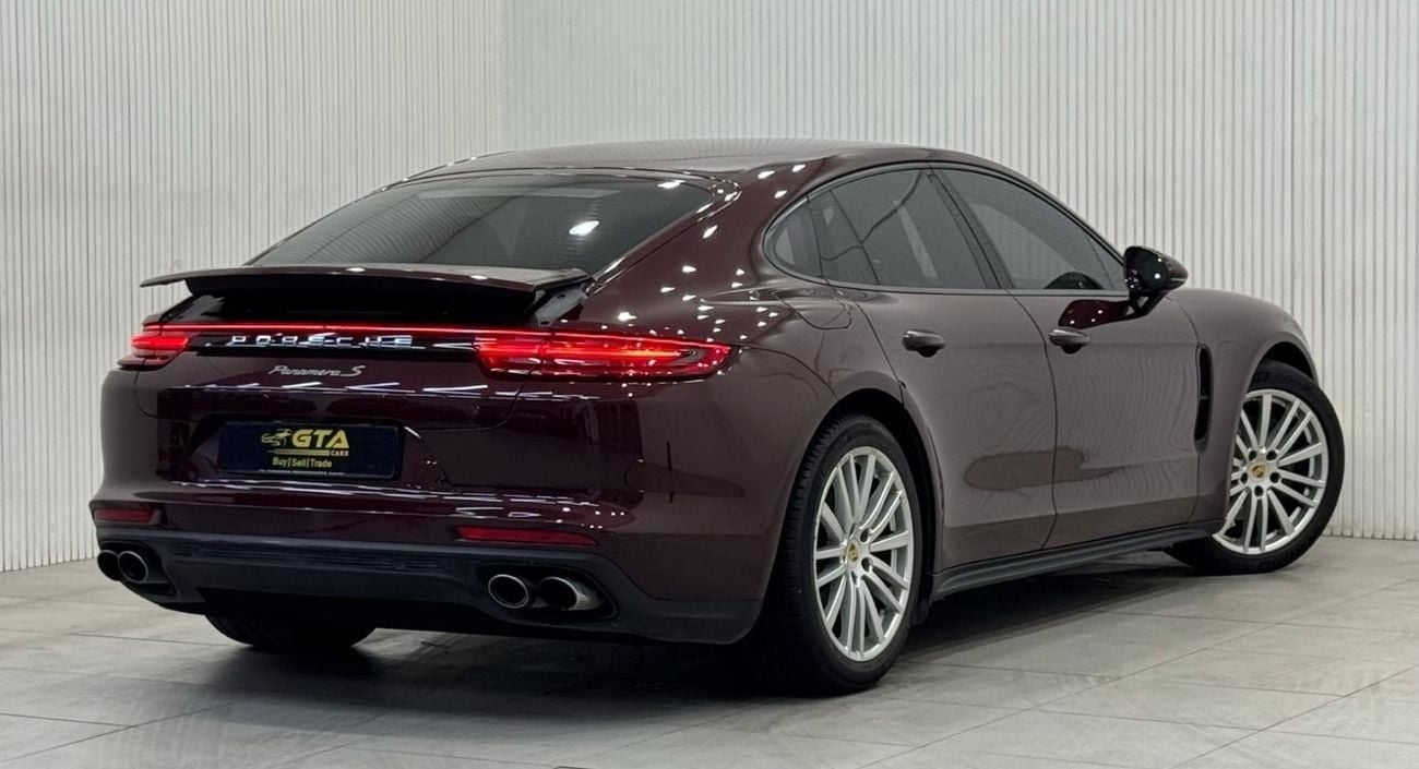 Porsche Panamera Std 3.0L (330 HP) 2018 Porsche Panamera, Warranty, Full Porsche Service History, Excellent Conditi