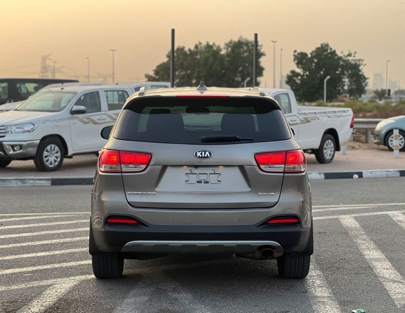 Kia Sorento EX 2016 Kia Sorento 3.3L V6 FWD-Petrol Rear Camera & Sensor - Leather Seat - 75000 mileage -31999 AE