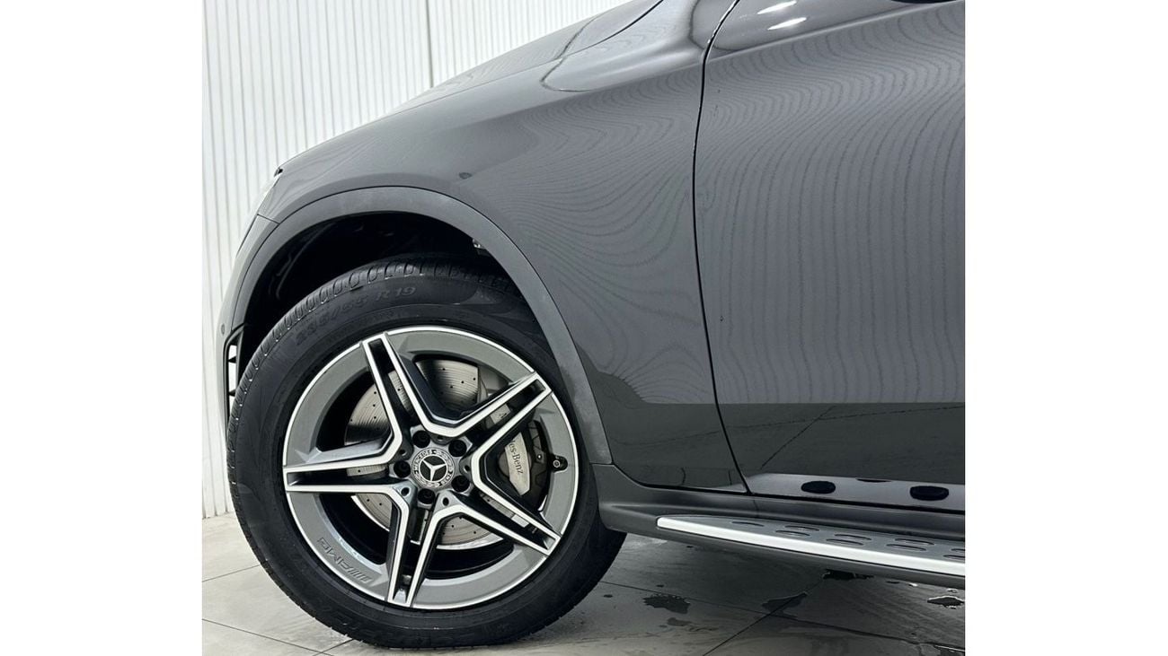 مرسيدس بنز GLC 200 Std 2021 Mercedes Benz GLC200 AMG, 2026 Mercedes Warranty, 2025 Mercedes Service Pack, Low Kms, GCC