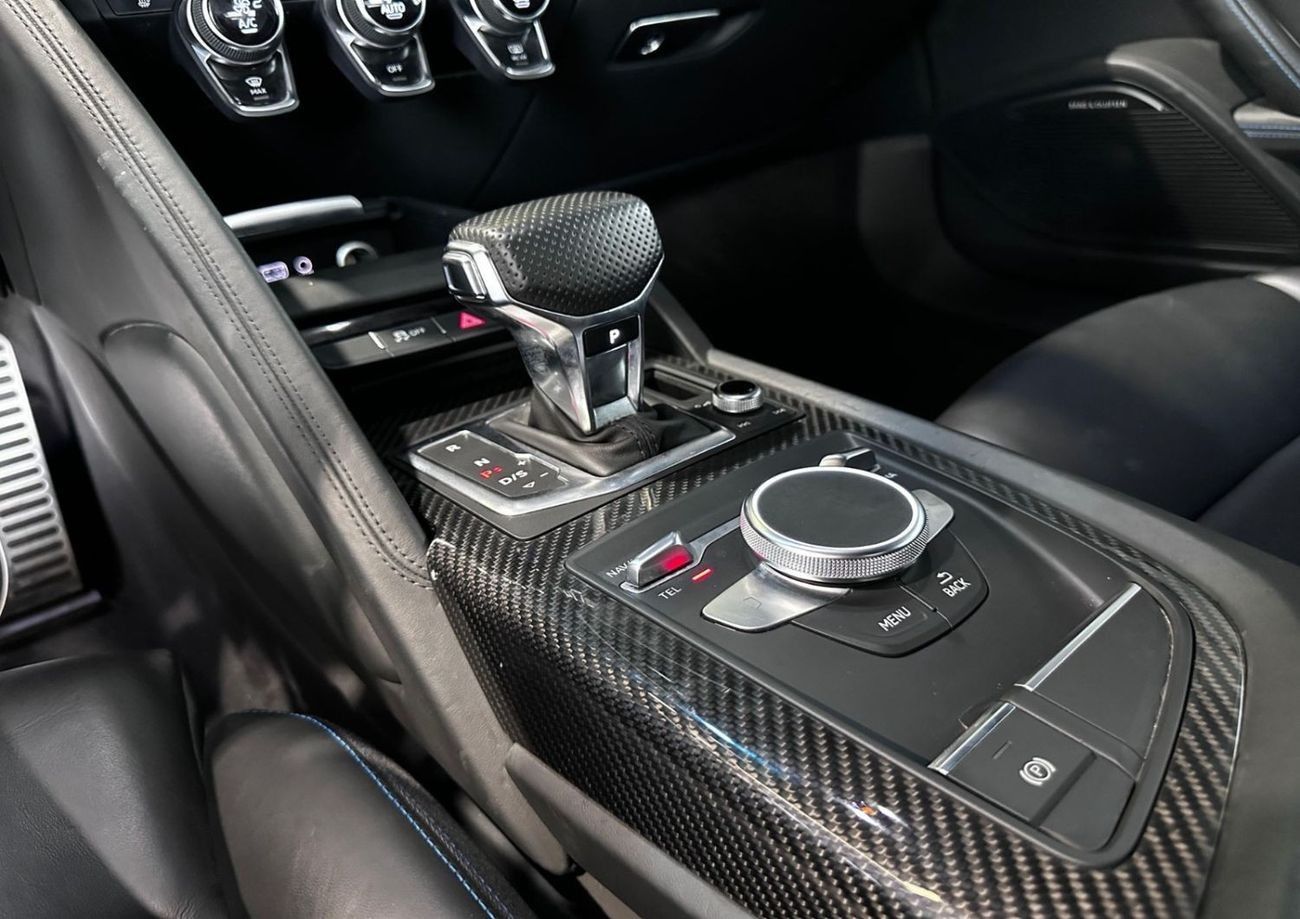 أودي R8 V10 Plus Performance parts 5.2L