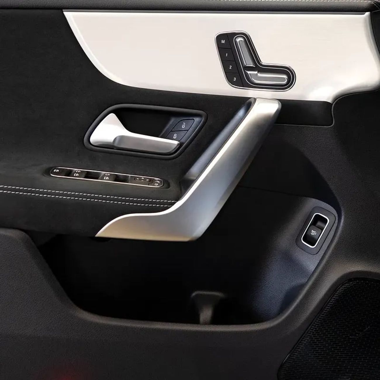 مرسيدس بنز CLA 200 AED 3,640 pm • 0% Downpayment • Mercedes CLA200 • 5 Years Agency Warranty