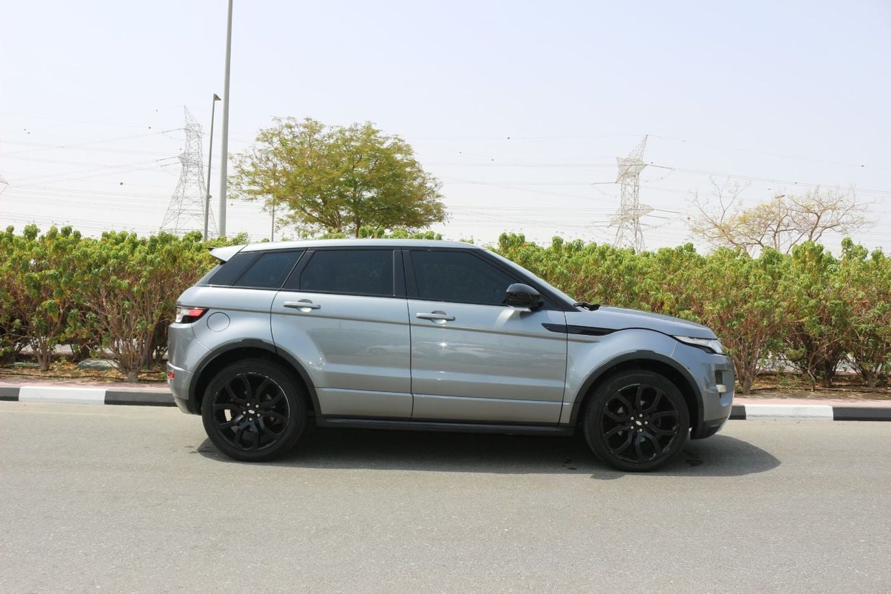 Land Rover Range Rover Evoque HSE Dynamic 2.0L (5 Door) Land Rover Range Rover Evoque 2.0T R-Dynamic S 250 PS 2014