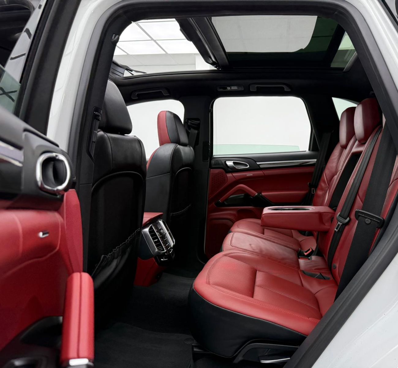 بورش كايان Std 3.6L 2016 Porsche Cayenne, Full Porsche Service History, Fully Loaded, Excellent Condition, GCC