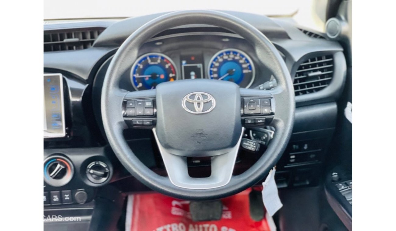 تويوتا هيلوكس Toyota Hilux RHD diesel engine model 2019 car very clean and good condition