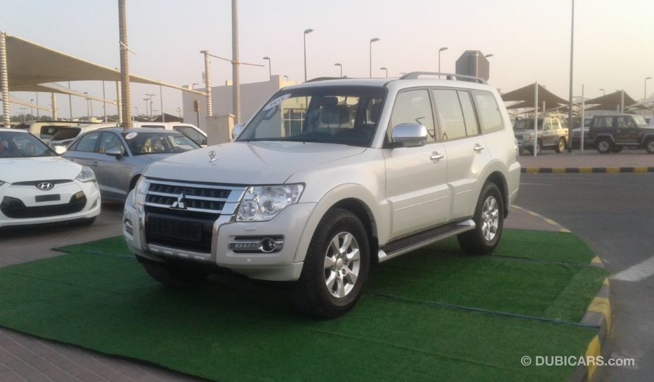 Mitsubishi Pajero NO PIANT NO ACCIDENT KHALIGE Full option