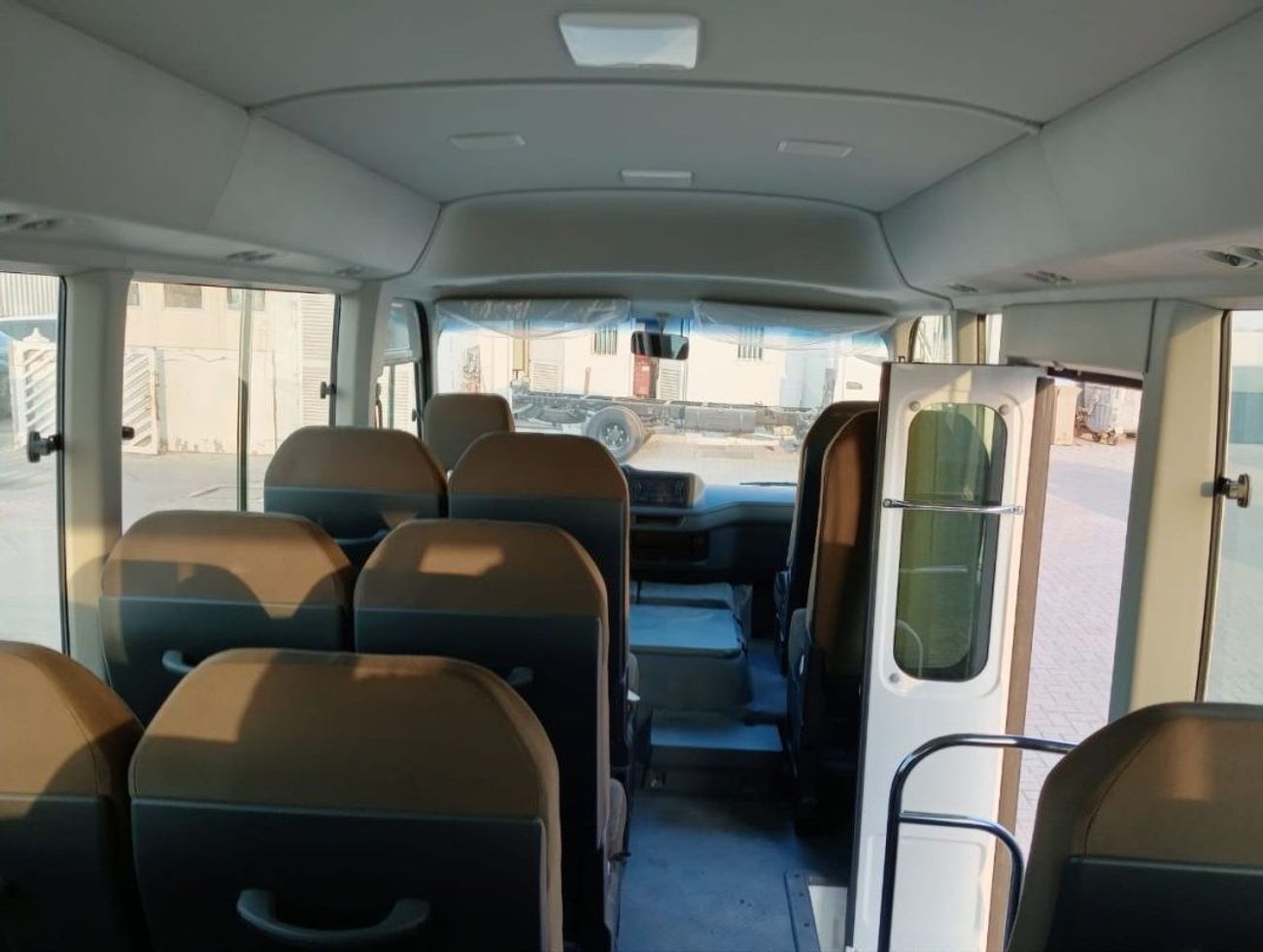 Toyota Coaster Toyota Coaster Basic  4.2LDeisel M/T White Color 2026 Model