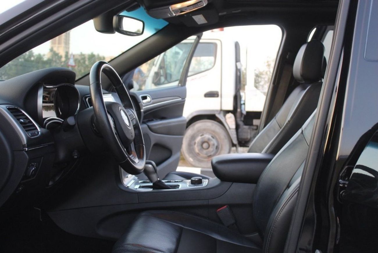 جيب جراند شيروكي ليميتيد غراند شيروكي2017